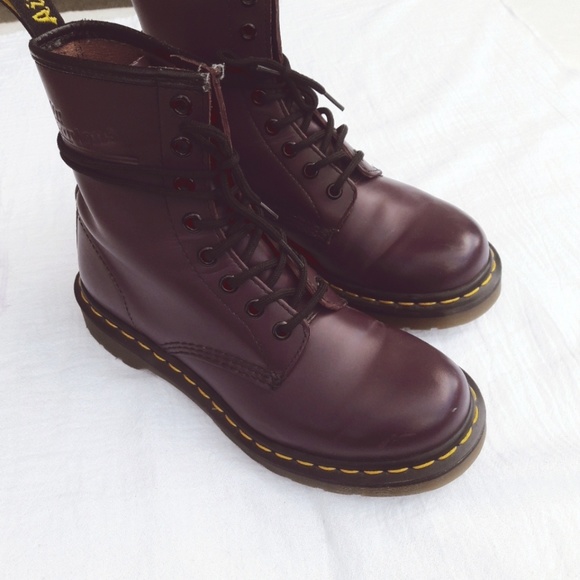Docs Dr. Martens 1460 Combat Boot 8-Eye PURPLE - Picture 4 of 8